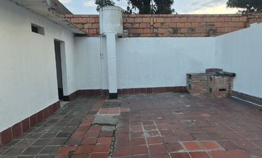 ARRIENDO CASA QUINTA BOSH