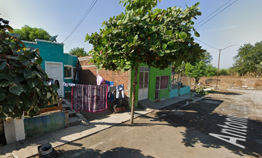 Casa en Venta en C. Antonio Caso , Llanos de San José, 28190 Tecomán, Col.