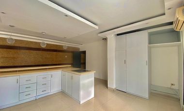 SE RENTA DEPARTAMENTO GRANDE, CENTRO DE MACHALA