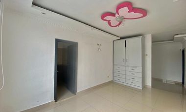 SE RENTA DEPARTAMENTO GRANDE, CENTRO DE MACHALA