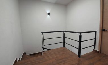 Casa en condominio con alberca de 3 recámaras en Pedregal de las Fuentes, Jiutepec