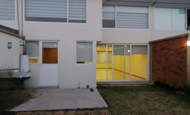 CASA EN RENTA, MOD. CASTILLA, FRACC. LOMAS VIRREYES, CALIMAYA, ESTADO DE MÉXICO, A 15 MIN. DE METEPEC