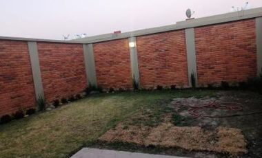 CASA EN RENTA, MOD. CASTILLA, FRACC. LOMAS VIRREYES, CALIMAYA, ESTADO DE MÉXICO, A 15 MIN. DE METEPEC