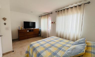 Casa en venta de 3 recámaras con alberca al Sur de Cuernavaca