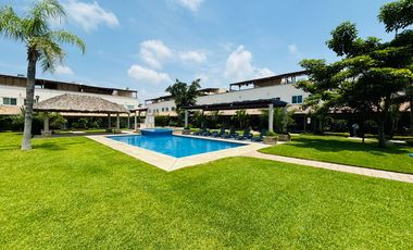 Casa en venta de 3 recámaras con alberca al Sur de Cuernavaca