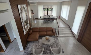 3 Bedroom Fully Furnished House For Rent in Bgc Mckinley West Village Taguig