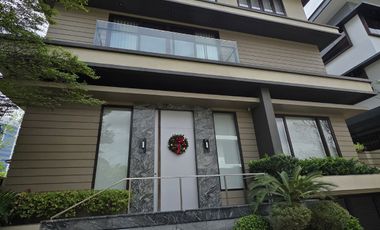 3 Bedroom Fully Furnished House For Rent in Bgc Mckinley West Village Taguig