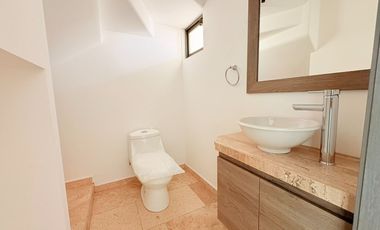 Casa nueva con alberca y jardin privado de 4 recámaras