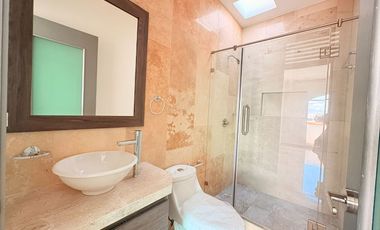 Casa nueva con alberca y jardin privado de 4 recámaras