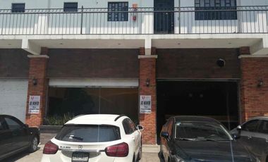 AMPLIO LOCAL EN PB CON VIGILANCIA BAÑO Y ESTACIONAMIENTO PLAZA COMERCIAL BIEN UBICADA