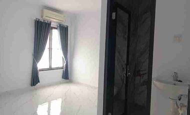Di Jual Rumah Classic Moderen Dekat Tol Cimanggis Depok