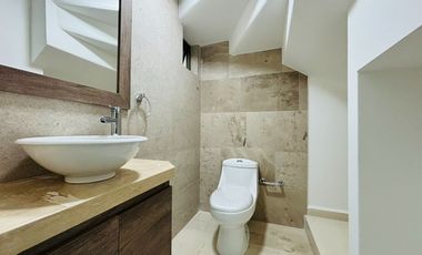 Casa nueva de 4 recámaras con alberca, jardín y bar