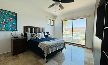 Casa nueva de 4 recámaras con alberca, jardín y bar