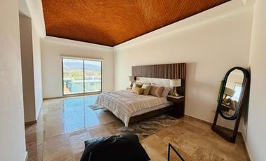 Casa nueva de 4 recámaras con alberca, jardín y bar