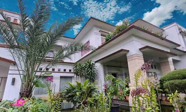 RUMAH MEWAH RASA VILLA DI SENTUL BOGOR,SEMI FURNISHED BISA KPR PLUS KOLAM RENANG DEKAT TOL & AEON SENTUL