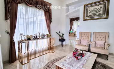 RUMAH MEWAH RASA VILLA DI SENTUL BOGOR,SEMI FURNISHED BISA KPR PLUS KOLAM RENANG DEKAT TOL & AEON SENTUL