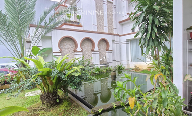 RUMAH MEWAH RASA VILLA DI SENTUL BOGOR,SEMI FURNISHED BISA KPR PLUS KOLAM RENANG DEKAT TOL & AEON SENTUL