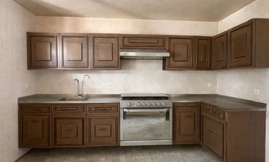 Venta de casa en Santa Cruz del Monte