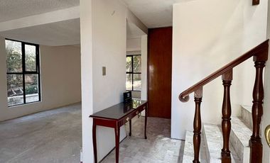 Venta de casa en Santa Cruz del Monte