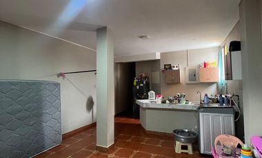 Casa Rentera en venta con 5 unidades de vivienda en el Sur de Guayaquil - Barrio de las Américas