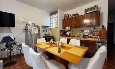 Casa Rentera en venta con 5 unidades de vivienda en el Sur de Guayaquil - Barrio de las Américas