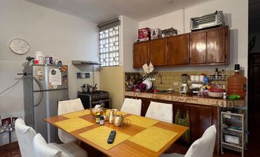 Casa Rentera en venta con 5 unidades de vivienda en el Sur de Guayaquil - Barrio de las Américas