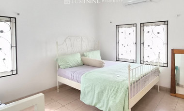 RUMAH RASA VILLA SIAP HUNI ADA KOLAM RENANG,BISA KPR SANGAT TERAWAT LINGKUNGAN ASRI,HIJAU, SEJUK DEKAT AEON SENTUL & TOL
