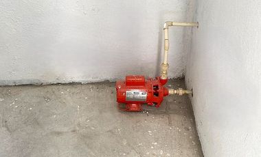 Local comercial lado sombra, sobre av secundaria, altura interior 7m, Boca del Rio Ver