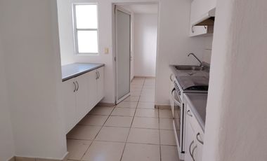 RENTA DEPARTAMENTO PLANTA BAJA,3 recamaras,2 baños,jardin