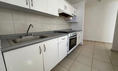 RENTA DEPARTAMENTO PLANTA BAJA,3 recamaras,2 baños,jardin