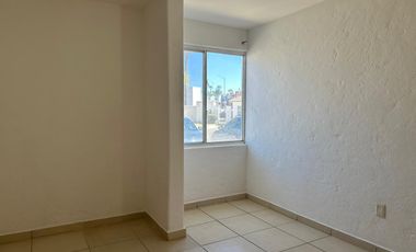 RENTA DEPARTAMENTO PLANTA BAJA,3 recamaras,2 baños,jardin