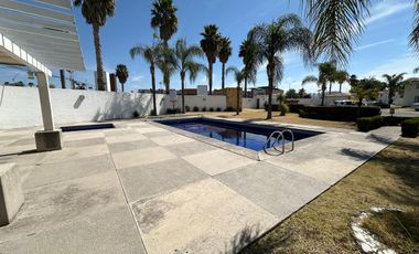 RENTA DEPARTAMENTO PLANTA BAJA,3 recamaras,2 baños,jardin