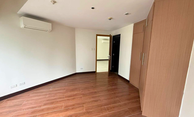 3 Bedroom Condo FOR SALE in One Central Salcedo Village Makati across RCBC Plaza