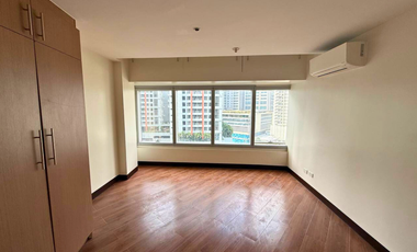 3 Bedroom Condo FOR SALE in One Central Salcedo Village Makati across RCBC Plaza
