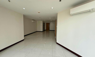 3 Bedroom Condo FOR SALE in One Central Salcedo Village Makati across RCBC Plaza