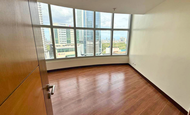 3 Bedroom Condo FOR SALE in One Central Salcedo Village Makati across RCBC Plaza