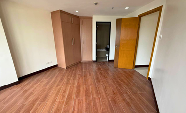 3 Bedroom Condo FOR SALE in One Central Salcedo Village Makati across RCBC Plaza