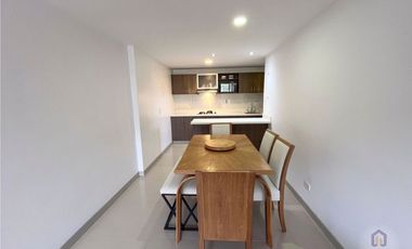 Apartamento de 3 alcobas más servicio en venta. Sabaneta, Vereda San José
