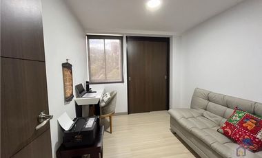 Apartamento de 3 alcobas más servicio en venta. Sabaneta, Vereda San José
