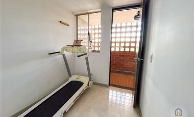 Apartamento de 3 alcobas más servicio en venta. Sabaneta, Vereda San José