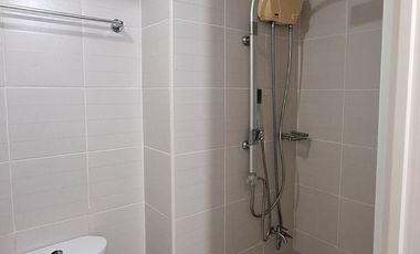 FULLY FURNISHED JAZZ Residences, 1Br with Balcony 22nd floor Tower D