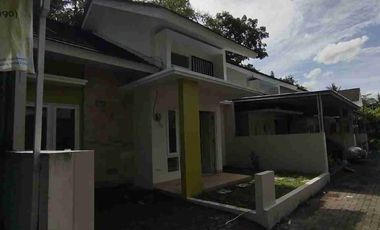 kontrakan 2 kamar dalam perumahan