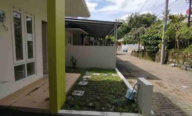 kontrakan 2 kamar dalam perumahan