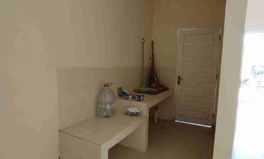 kontrakan 2 kamar dalam perumahan