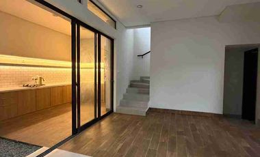 Disewakan Rumah Bagus Siap Huni Summarecon