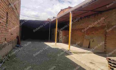 Vendo lote de terreno con permiso de bodega en santa cruz