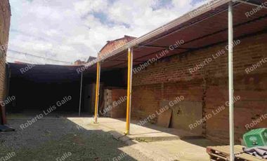 Vendo lote de terreno con permiso de bodega en santa cruz