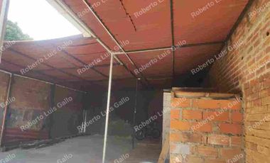Vendo lote de terreno con permiso de bodega en santa cruz