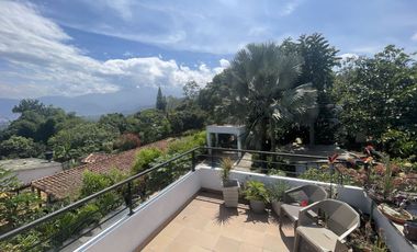 SE VENDE FINCA CON DOS CASAS CAMPESTRES ESPECTACULARES