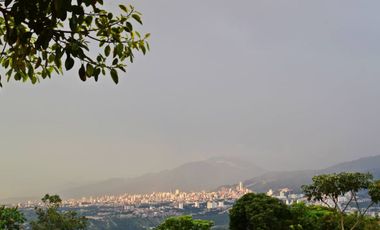 SE VENDE FINCA CON DOS CASAS CAMPESTRES ESPECTACULARES